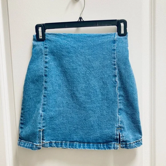 J. Galt Denim Skirt - Picture 1 of 2